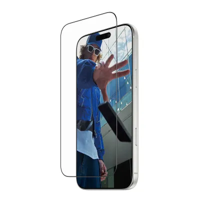 PanzerGlass - Tvrdené sklo UWF s Fastfit pre iPhone 17 Pro Max, čierna