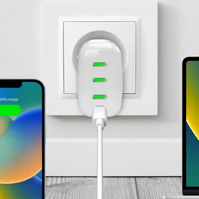 PURO - Cestovný adaptér 3x USB-C, GaN, MINI PRO, 96 W, biela