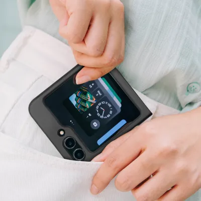 SBS - Puzdro Instinct pre Samsung Galaxy Z Flip5, čierna