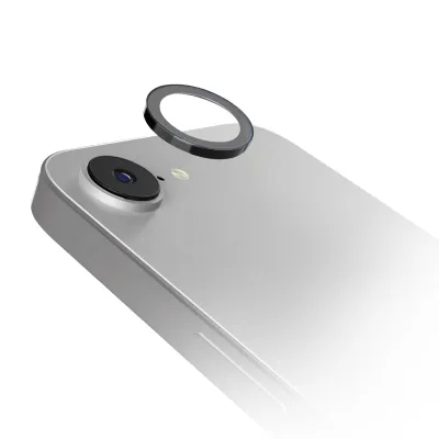 SBS - Ochranný kryt objektívu Single s aplikátorom pre iPhone 17e/16e, čierna