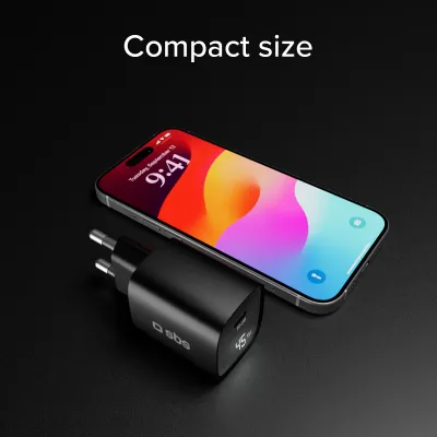 SBS - Cestovný adaptér LCD USB-C, GaN, 45 W, PD, čierna