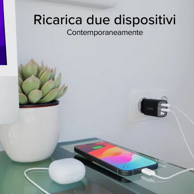 SBS - Cestovný adaptér LCD USB-C/USB-A, GaN, 30 W, PD, čierna