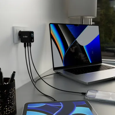 SBS - Cestovný adaptér Smart GaN, PD, 70 W, 2x USB-C/USB-A, čierna