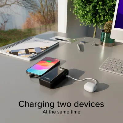 SBS - Powerbank 10000 mAh 20 W, Power Delivery, LCD, s integrovaným káblom, 2x USB-C/USB-A, čierna
