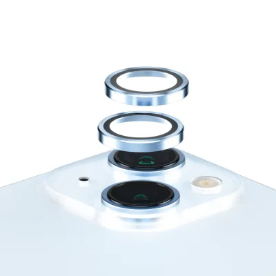 PanzerGlass - Ochranný kryt objektívu Hoops pre iPhone 15/15 Plus, modrá