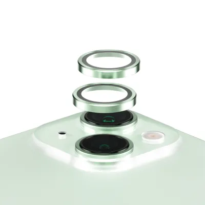 PanzerGlass - Ochranný kryt objektívu Hoops pre iPhone 15/15 Plus, zelená