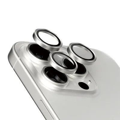 PanzerGlass - Ochranný kryt objektívu Hoops pre iPhone 15 Pro/15 Pro Max, white titanium