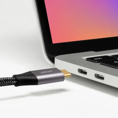 Ekon - Kábel USB-C/USB-C, 240 W, Power Delivery, 1,8 m, čierna