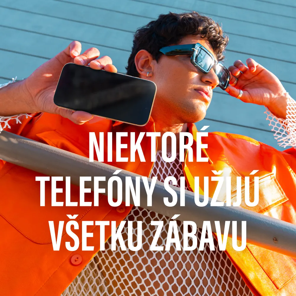 PanzerGlass - Tvrdené sklo UWF Stealth s Fastfit pre iPhone 17 Pro, čierna