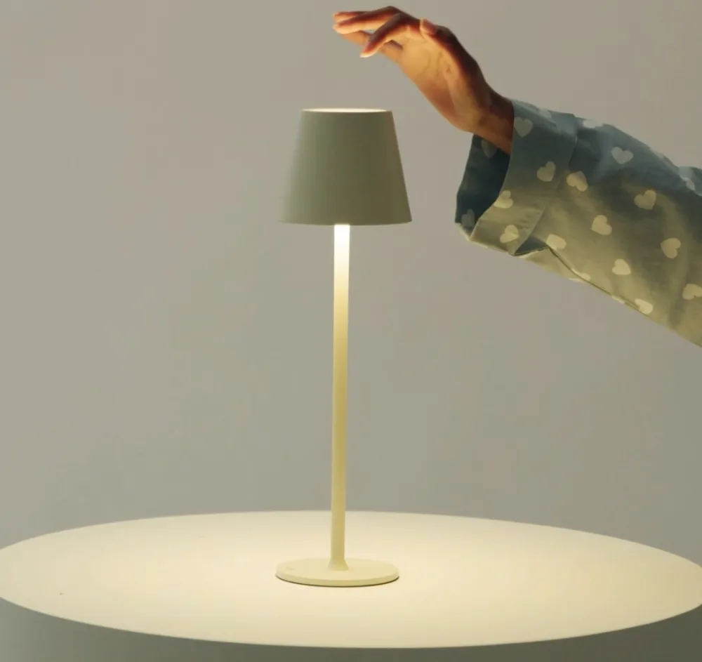 MUITOMAS - Stolná lampa, modrá