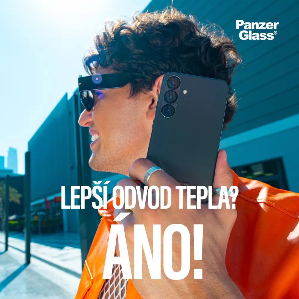 PanzerGlass - Tvrdené sklo UWF All-in-One s aplikátorom pre Samsung Galaxy S25, číra
