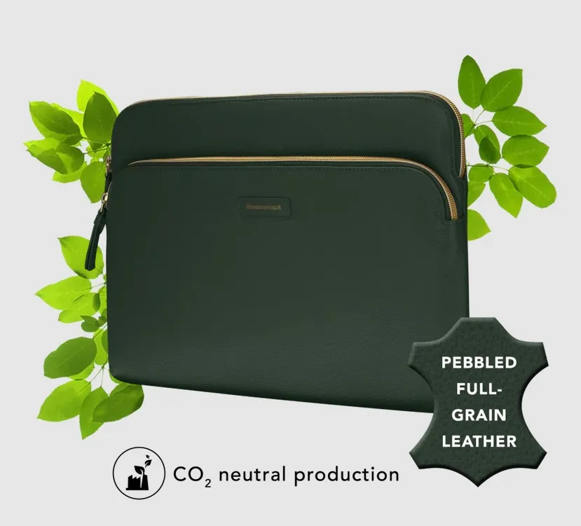 dbramante1928 - Puzdro Paris+ pre MacBook Pro 13'' (20/22)/Air 13'' (20/22), night black