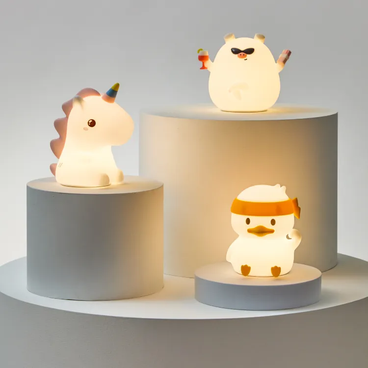 MUITOMAS - Stolná lampa Kačka